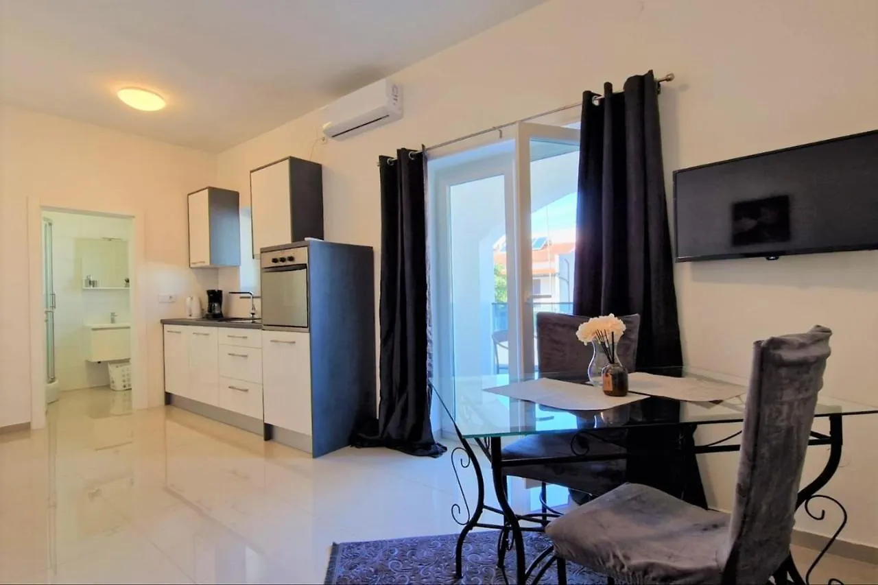 Villa Amra Apartments In Porec For Max 27 Persons Κροατία