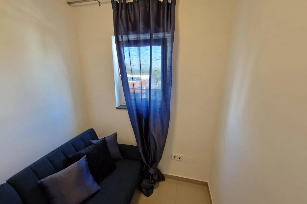 Πανσιόν Villa Amra Apartments In Porec For Max 27 Persons Κροατία
